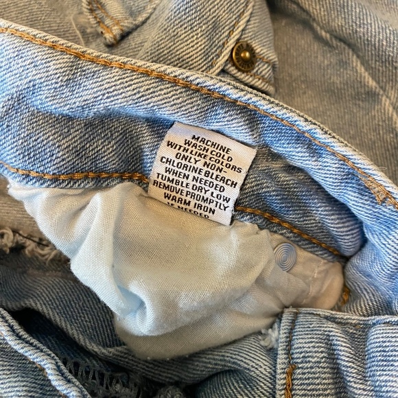 Almost Famous Y2K Distressed High Rise Flare Jeans Size 9 - Picture 7 of 9